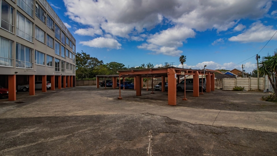 1 Bedroom Property for Sale in Amalinda Eastern Cape
